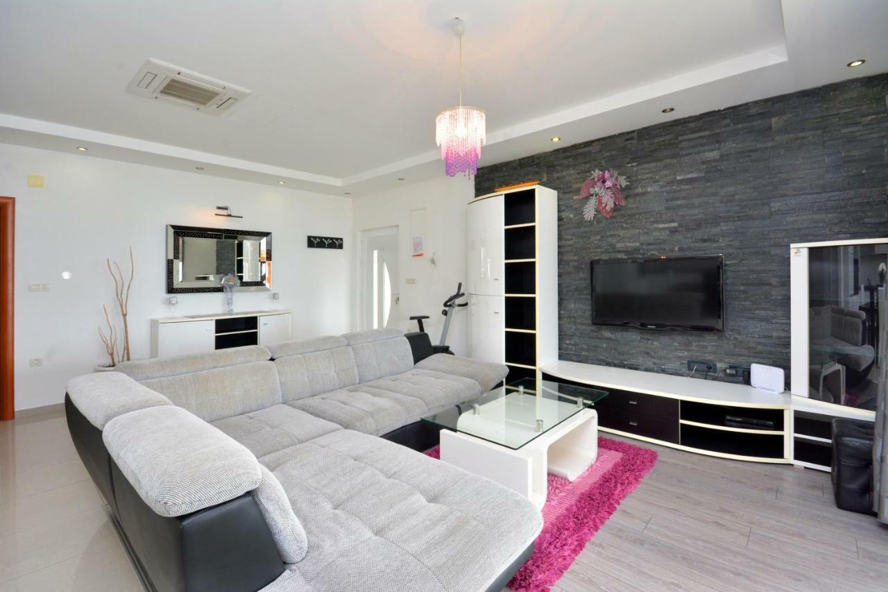 פודסטראנה Beach Apartman Petra מראה חיצוני תמונה