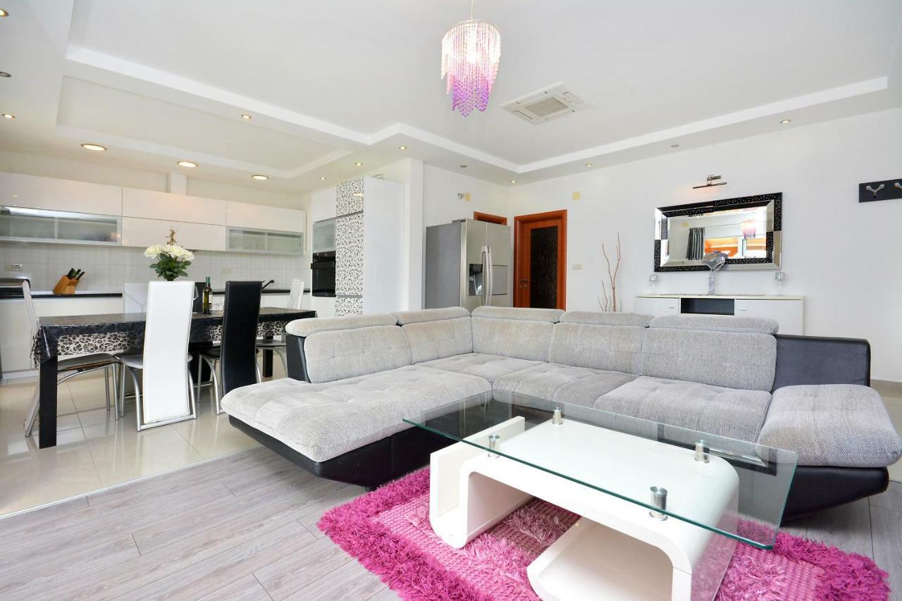 פודסטראנה Beach Apartman Petra מראה חיצוני תמונה