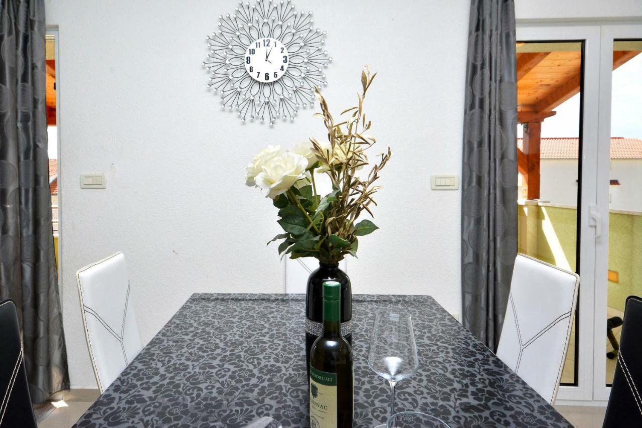 פודסטראנה Beach Apartman Petra מראה חיצוני תמונה