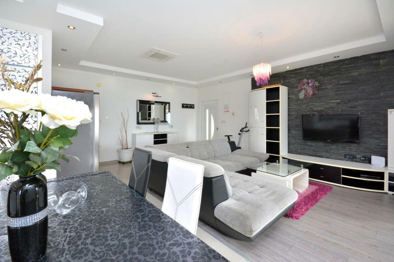 פודסטראנה Beach Apartman Petra מראה חיצוני תמונה